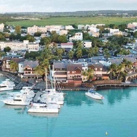 Sunset Boulevard, Grand Baie Exterior photo